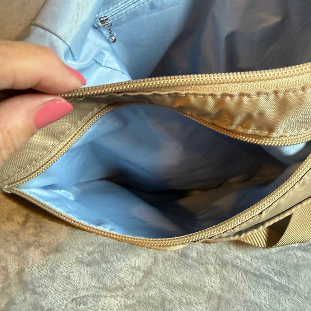 Baggallini Taupe Nylon Crossbody Travel Bag Lightweight Multi Pocket Purse - Picture 9 of 9